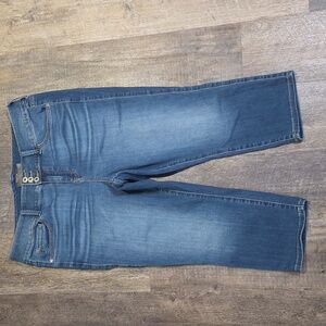 Torrid Women's Size 18 Crop Jeggings Stretch Medium Wash